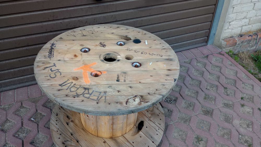 Bęben szpula kablowa - stół Grill