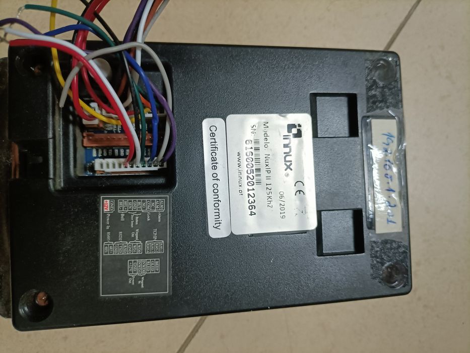 Fechadura de porta magnética