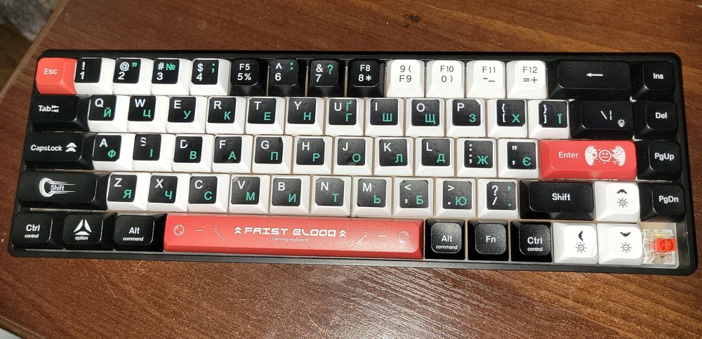 K68механічна червоні свічі подсветка