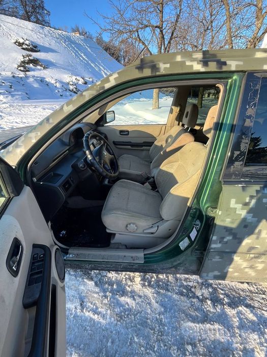 Продам Nissan X-trail t30 2.2d