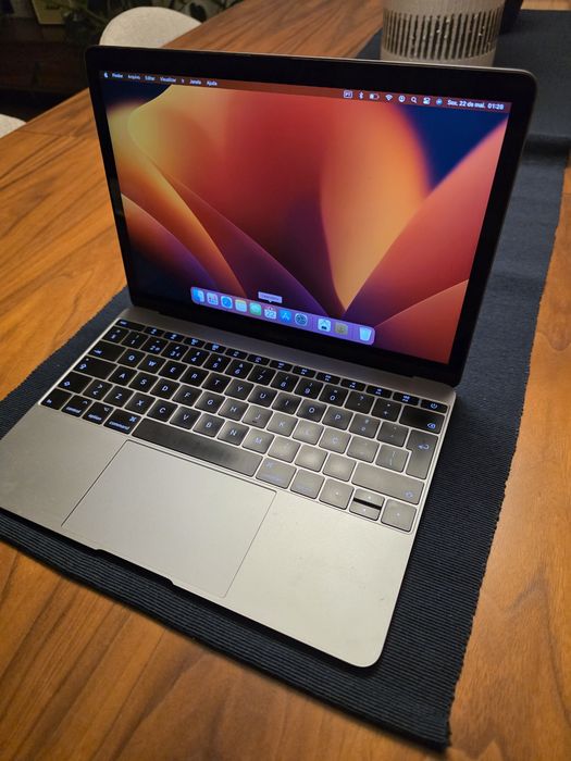 MacBook 2017 8GB 512GB. Troca/retoma