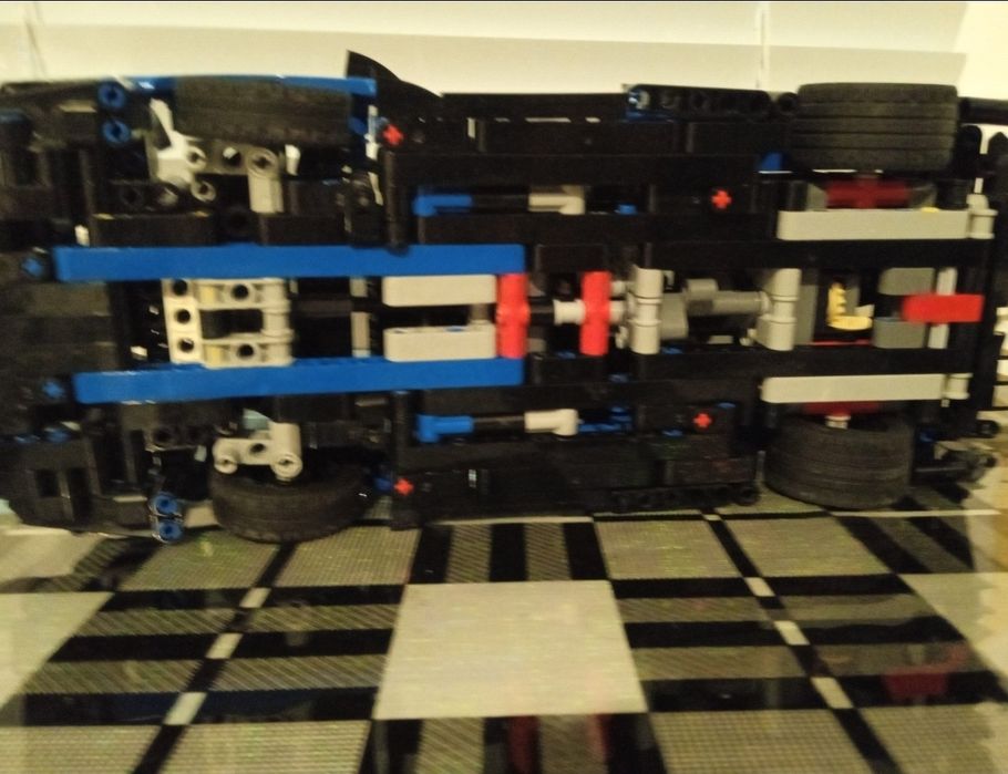 LEGO Technic синя гоночна машинка