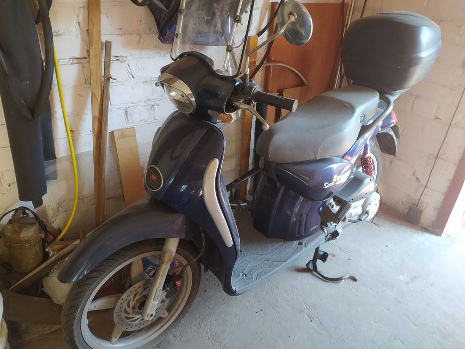 Скутер Априлия Скарабео 100 4Т