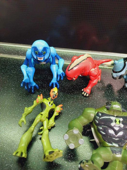 Ben 10  , оригінал. Бен 10 Бен10 фігурки