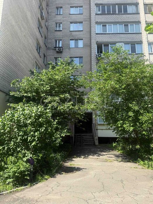 Apartment in Kyiv, Chorna hora, Zvirynets - More