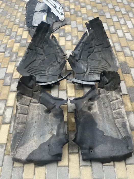 Подкрилки audi Q7 4m