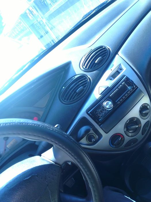 Ford focus , comercio.