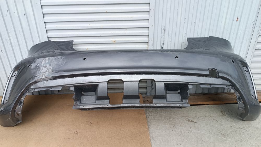 Vendo parachoque de trás Mercedes A class W 176 AMG ano 2012/17