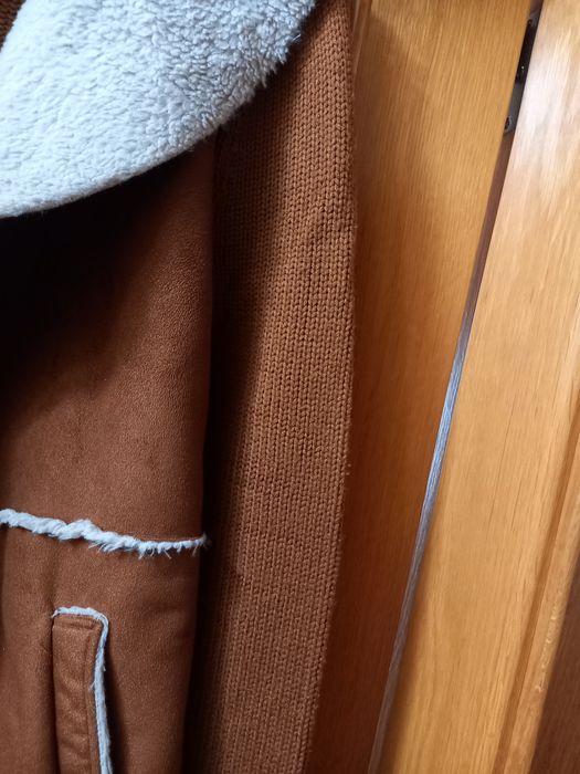 CASACO cor de mel  em ÓPTIMO  ESTADO