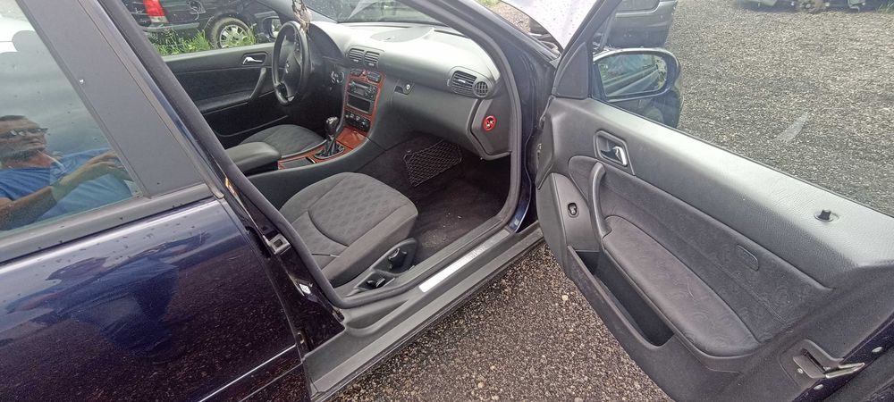 mercedes c klasa 2.2 cdi w203  lak 359 samochód na części