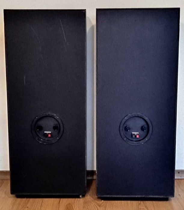 Zestaw kolumn głośnikowych