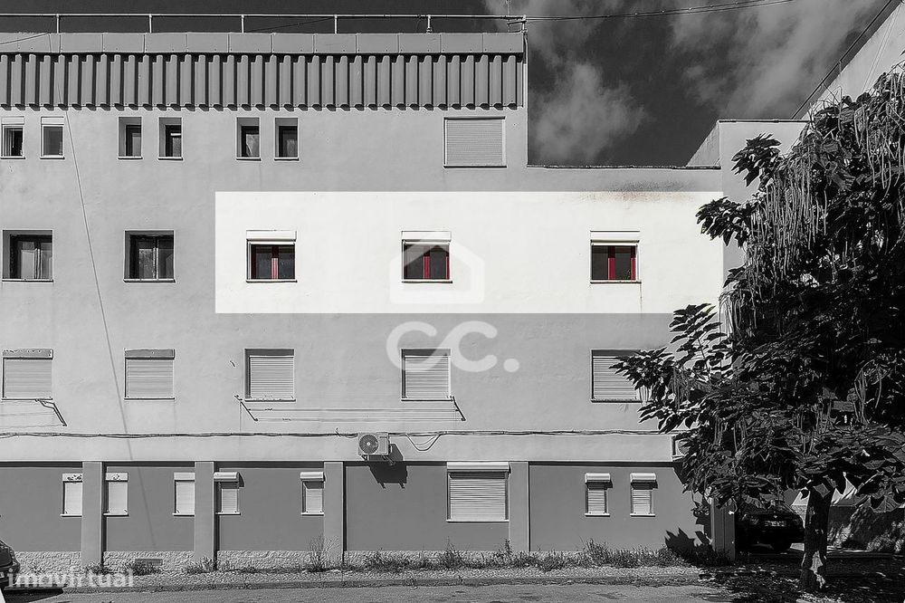 Apartamento T3 totalmente remodelado na Horta das Figueiras, Évora