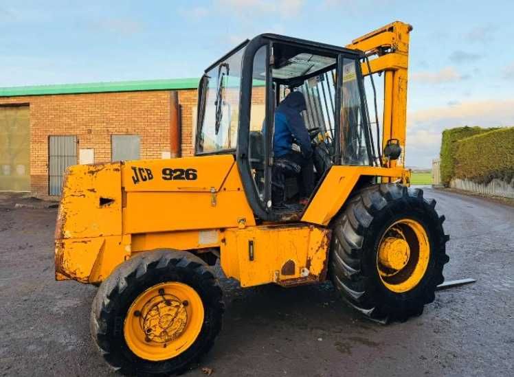 Вилочний навантажувач погрузчик JCB 926 повний привід 4х4 , 5,5 метра