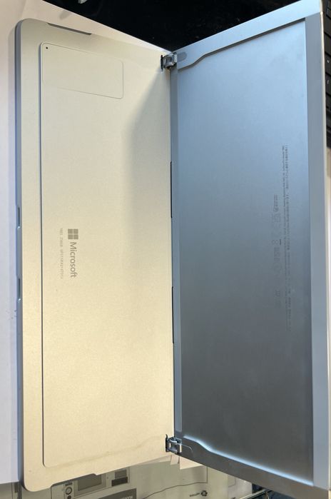 Carcaça Microsoft Surface Pro 8