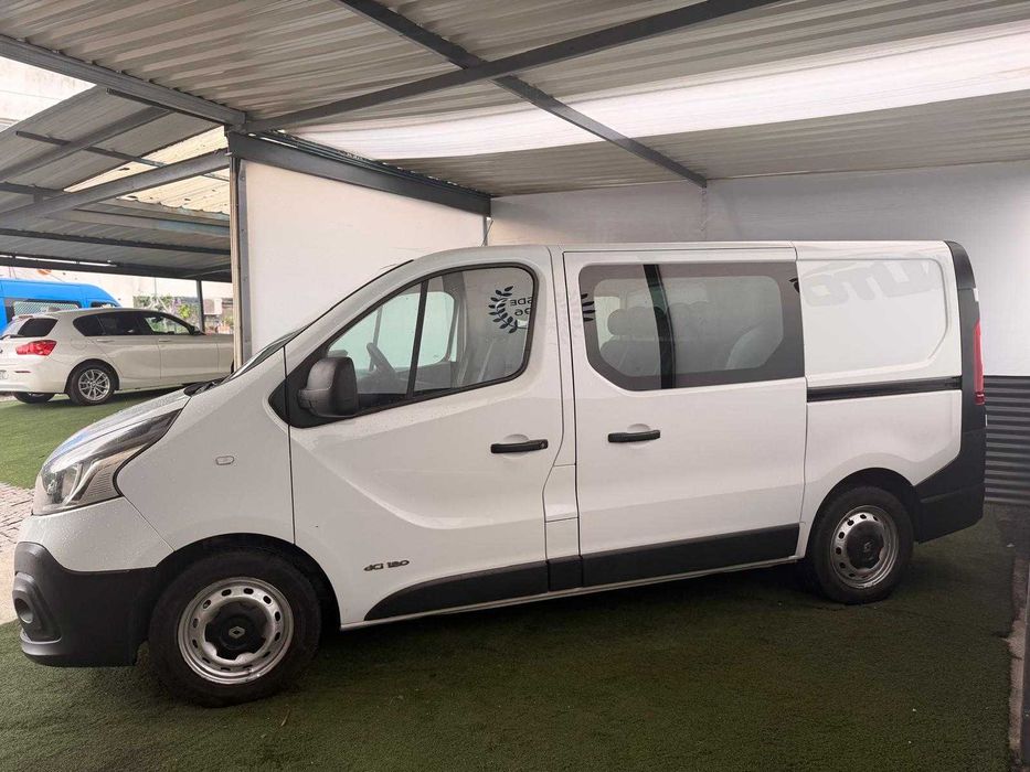 Renault Trafic 6 Lugares NACIONAL
