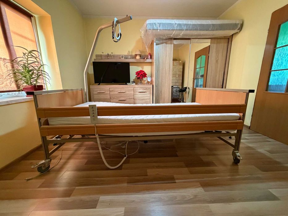 Elektryczne łóżko rehabilitacyjne Vermeiren Luna