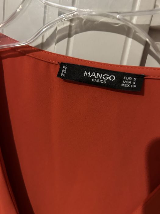 Czerwona szeroka sukienka Mango