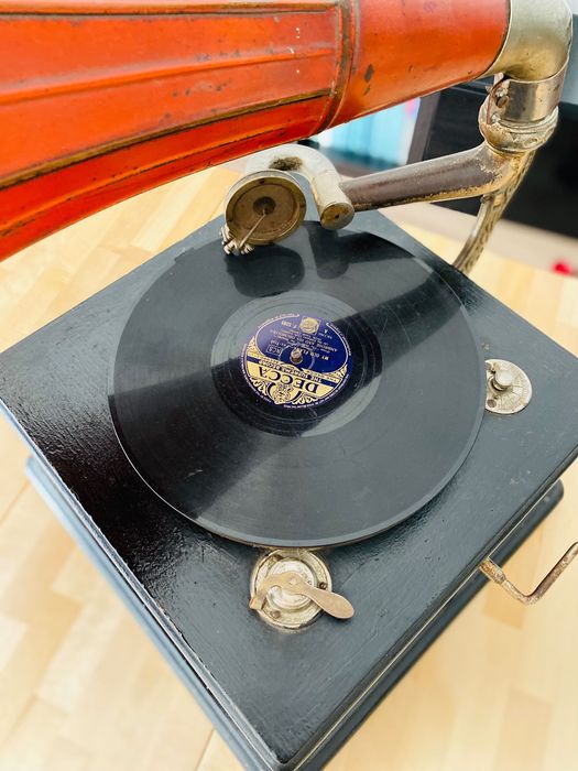 Grafonola (Início do Século XX): o passado no presente