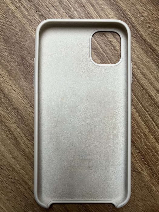 iPhone 11 biały orginalny etui guess pokrowiec na telefon ochrona