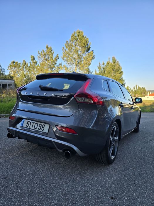 Volvo V40 D2 1.6 115cv R-Design