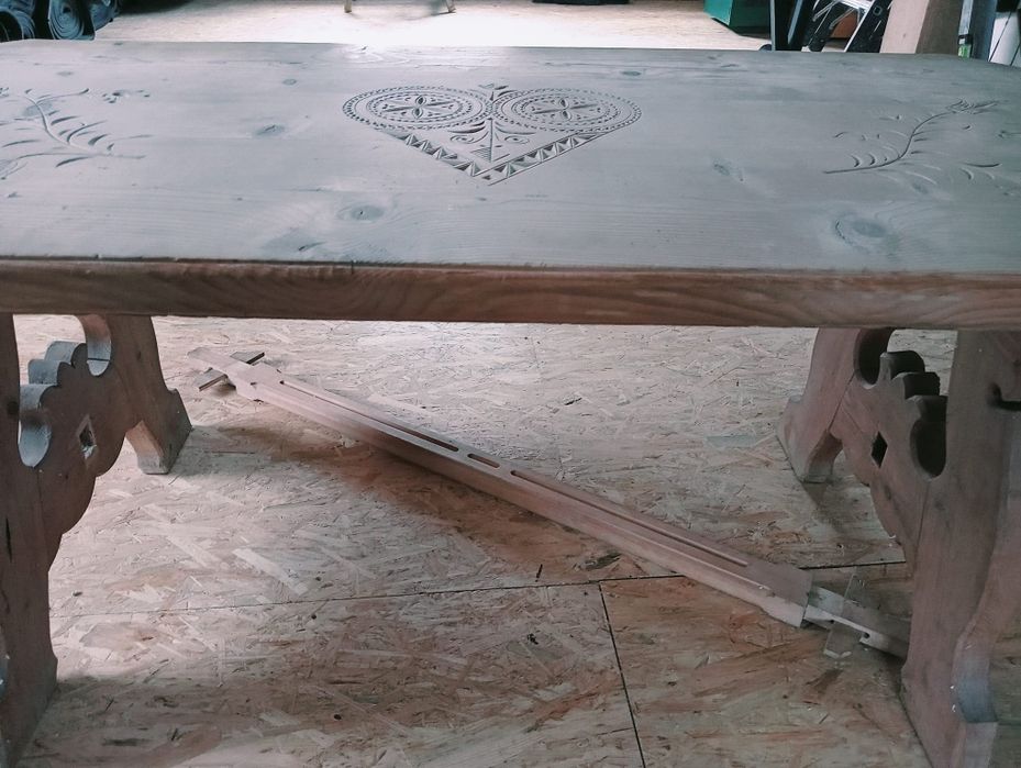 Stół ława rzeźbiona