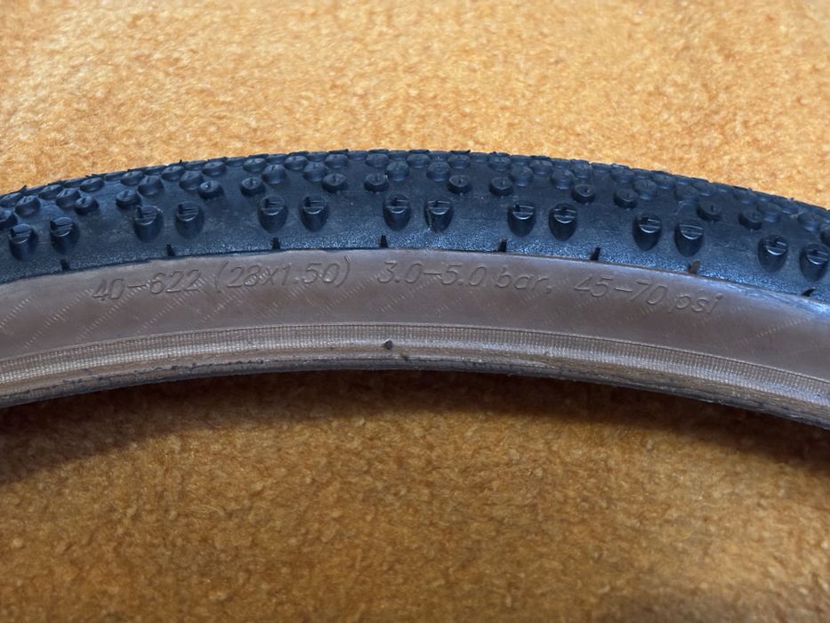 Покришки нові та бу Schwalbe Land Cruiser