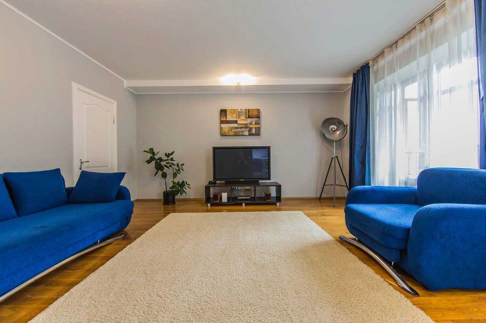 3-к квартира 90 м² | Центр | Палац Україна | ГАЗ; вул. Велика Васильківська, 112.
