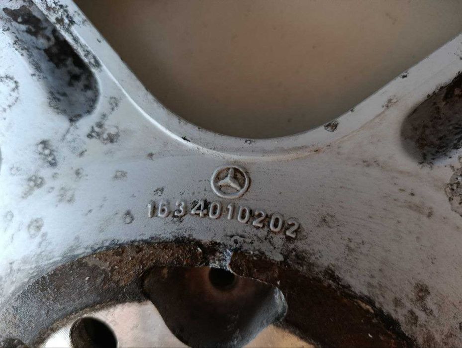 Диски  R16 MERCEDES-BENZ 5x112 ET62 DIA66.6