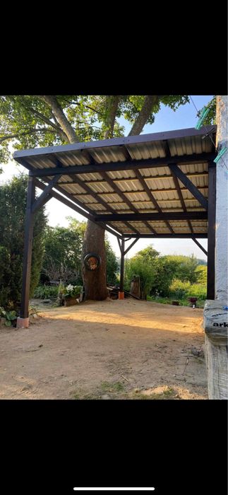 Drewniane konstrukcje ogrodowe – domki, altany, pergole i więcej!