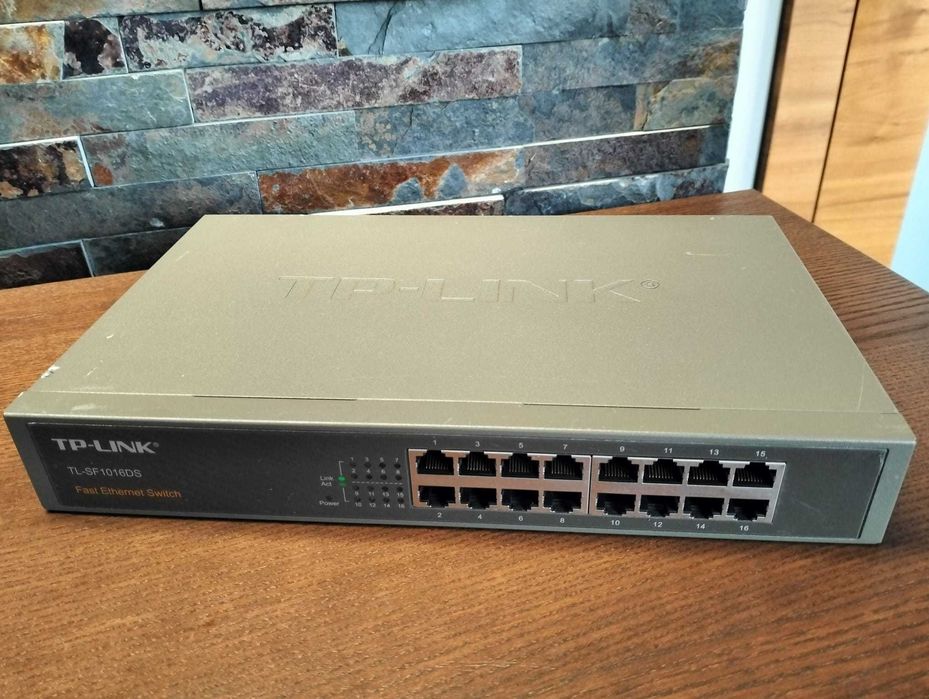 Tp-Link Switch przełącznik TL-SF1016DS 16 portów 10/100Mb/s