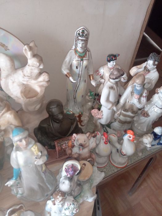 Фигурки статуэтки фарфор