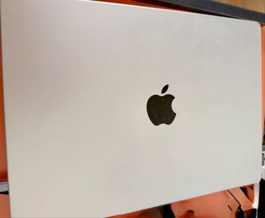 MacBook Pro M1 Pro497683461256652800