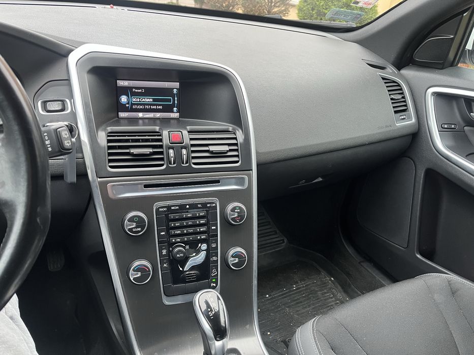 Volvo xc60 lift automat 2.4 D, naped na 4x4, polski salon