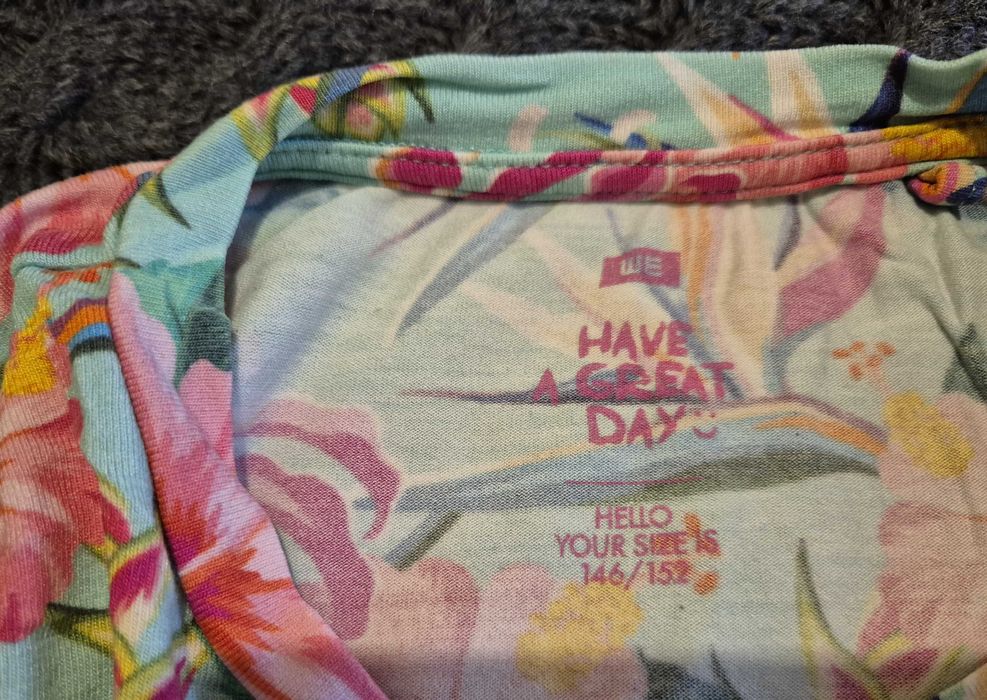 Letnia bluzka dziewczęca WE 146/152