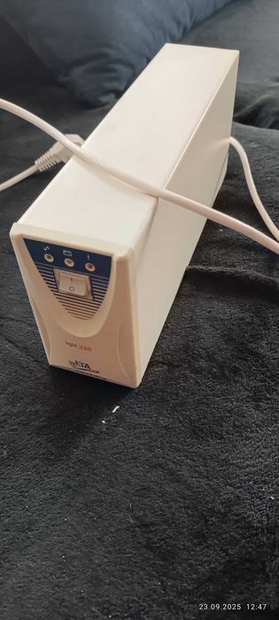 UPS Eta Light 320