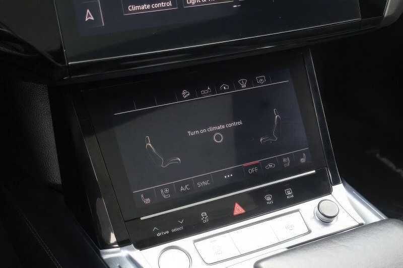 2019 Audi e-tron quattro Prestige