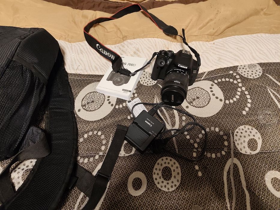 Canon 700d + Lente 18-55mm
