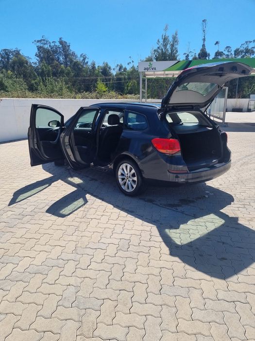 Opel astra sport tourer