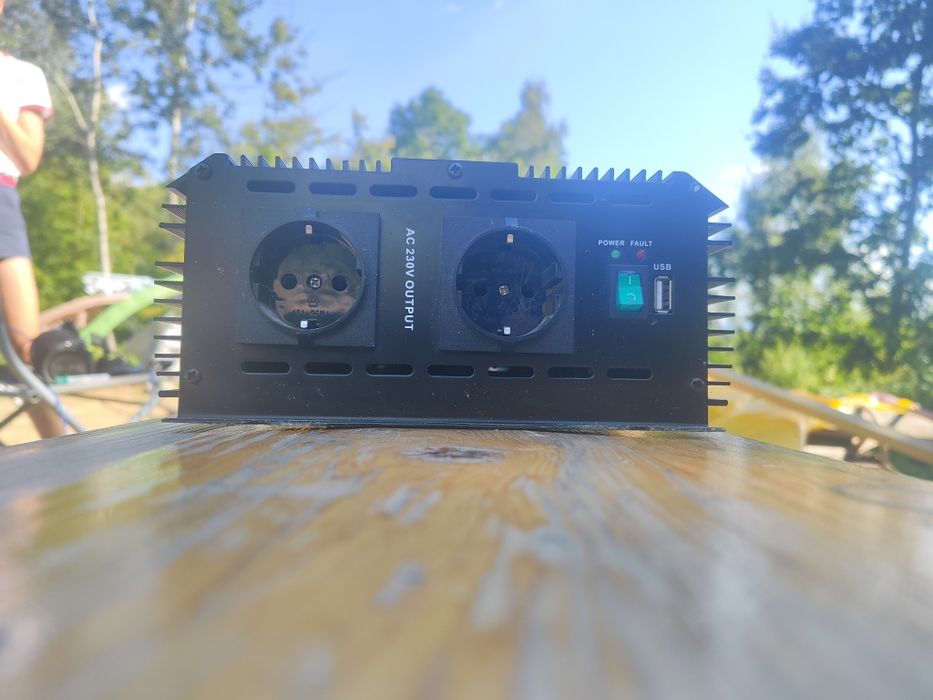 Przetwornica pradu 12v na 230 GreenCell