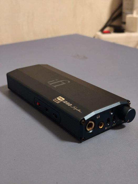 ЦАП із підсилювачем для навушників iFi micro iDSD Signature Black