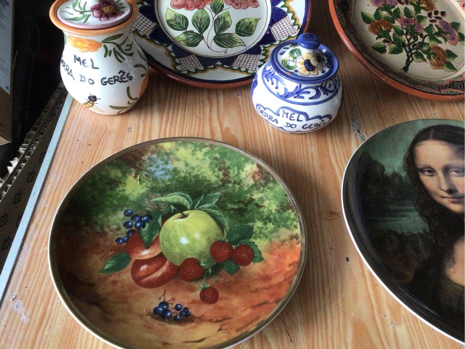 Lote de peças decorativas em cerâmica portuguesa.espetacular peças ant