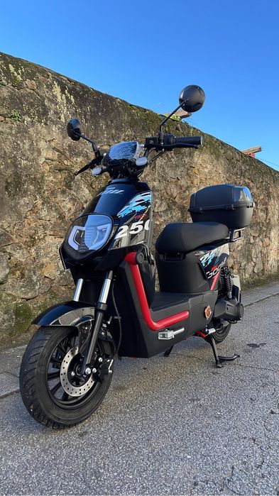 Scooters Novas Vortex/Neovolt/ACM/Seventeen/Voltrish