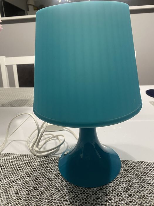 Niebieska lampka nocna IKEA