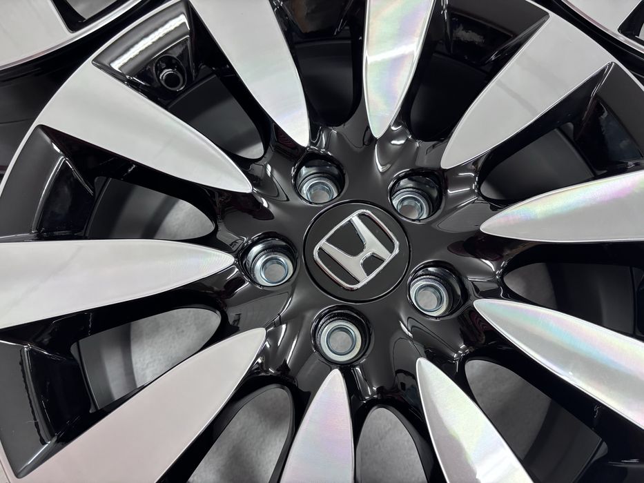 NOWE oryginalne felgi Honda Civic Accord CR-V HR-V FR-V 5x114,3 7Jx17”