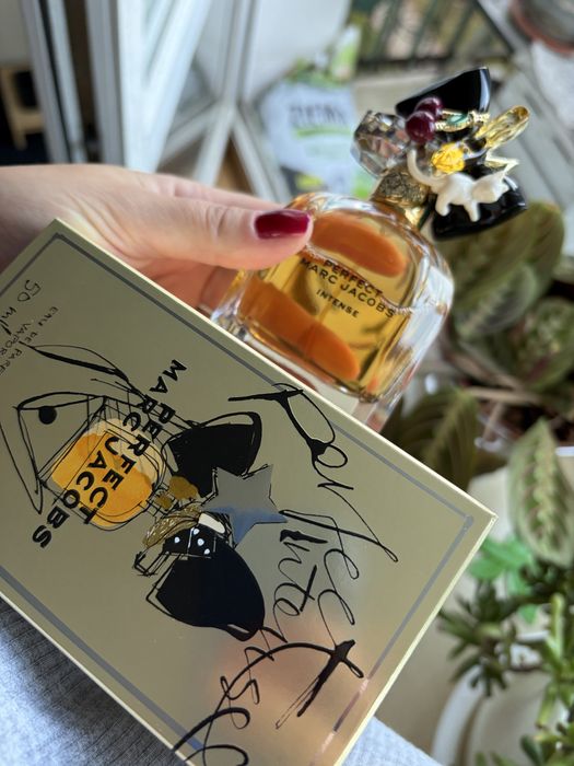Perfumy Marc Jacobs perfect intense