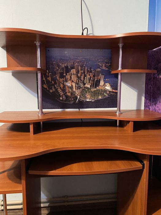 Комп‘ютерний стіл