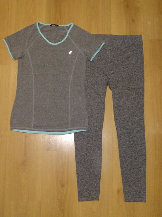 Костюмы трикотажные Пижамы ЖЕНСКАЯ ОДЕЖДА 42-46 и ОБУВЬ 38-39