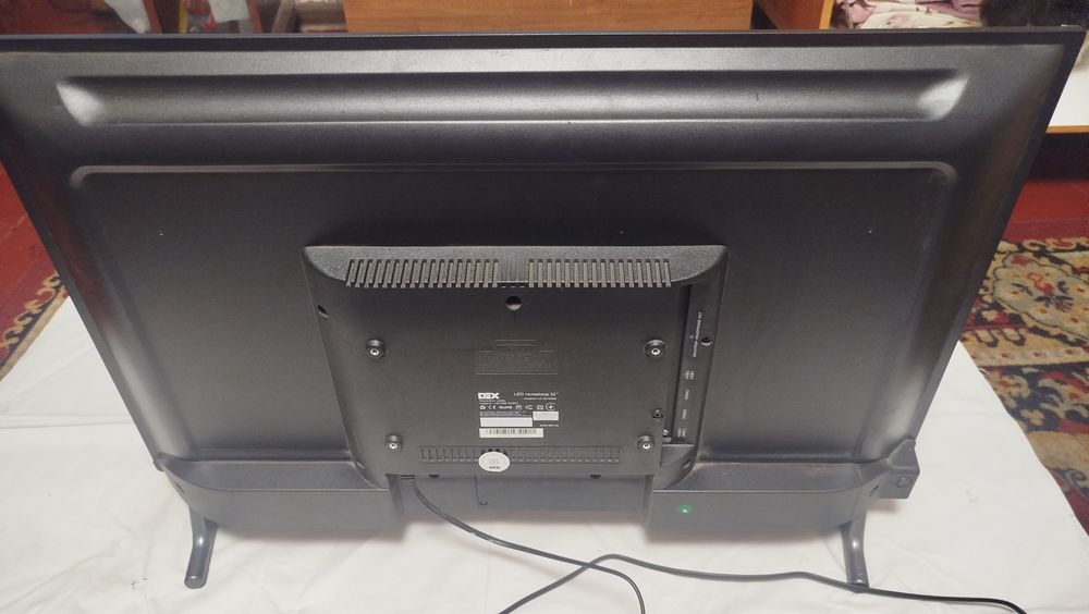 Телевізор Dex 32