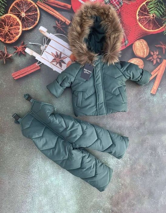 Зимовий комбінезон та куртка