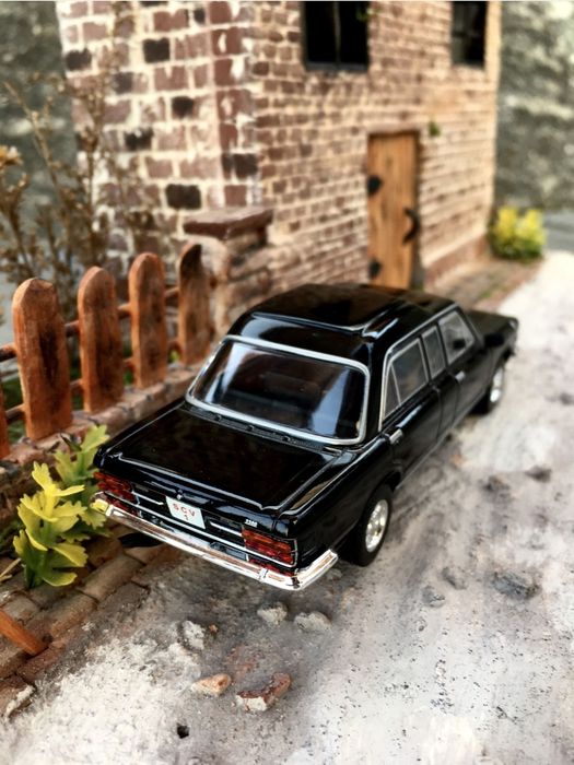 Prospekt - FIAT 130 PAPAMOBIL-auta PRL,model,autka,wydanie specjalne